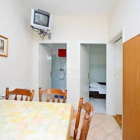 Adriatic A4 -rab Apartman Kampor